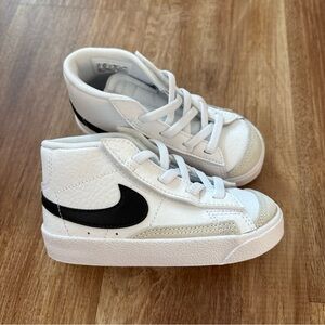 [DA4088-100] Toddlers Nike Blazer Mid 77 Size 8C